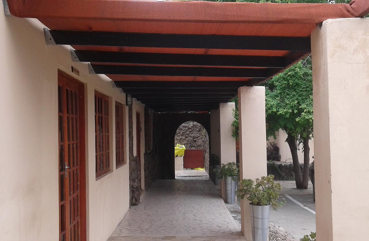 Larissa Hotel Maun Exterior foto
